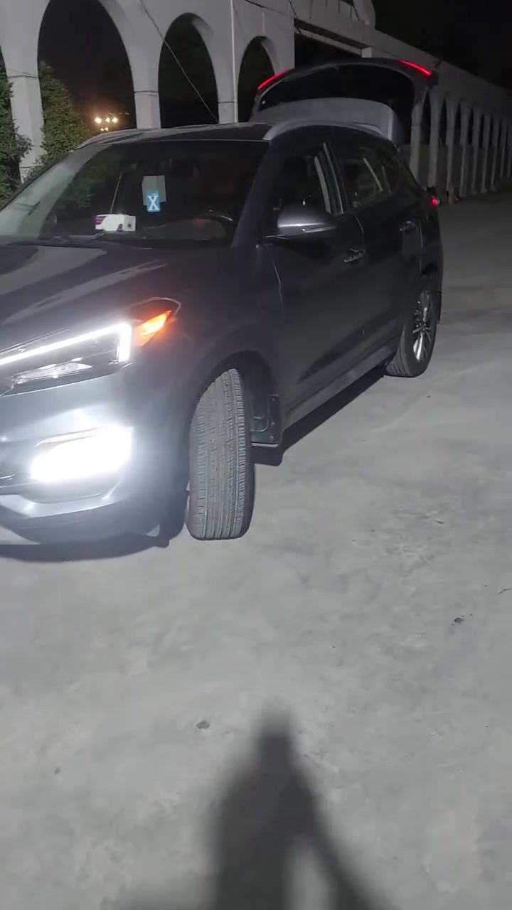 توسان وارد امريكي فول مواصفات عدا البنراما مديل ٢٠٢١ 
٥عدسات 
رادارات محطية 
كاميرات محطية 
صندوق ذكي 
تبريدقطعتين 
داخل جلد 
تدفئة كشنات 
تدفئة ستيرن 
اوتو هولد 
نقطة عمياء 
كشنات كهرباء جهتين 
سايد بريك بصمة 
محرك ٢٤٠٠
بصمة تشغيل 
بصمة أبواب جهتين 
وبعد بيها هواي مواصفات 
عنواني بغداد حي الإعلام شارع قطر الندى رقم الهاتف 
***********
موجودوتساب 
اتصل واعرف التفاصيل الباقية والسعر
