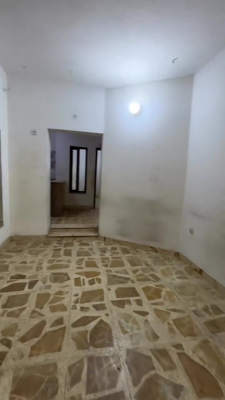 شقة • غرفة وصالة • شارع أبو طياره