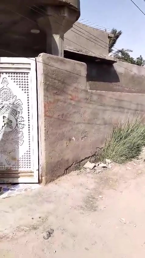 السلام عليكم بيت مساحه 700م بدايه الزنابره قرب أسواق احمد الجعيفري رابع بيت عن لشارع
بناء حديث مشتملات اثنين
الاتصال على الرقم
***********
***********
