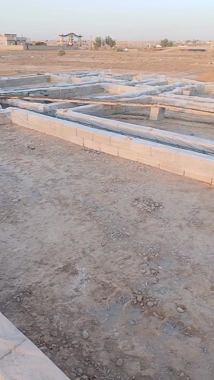 السلام عليكم يوجدكادر تسليح حديد اساسات المنازل بأدارة ابومروان
عماد عماش الجبوري ***********
Ammar Amash ***********

نص مكتوب في الصور:
- realme C53