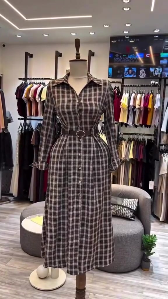 #السبهاني 
فستان  نسائي 
كاروهات 
القياسات M L XL 
العنوان الرمادي التاميم شارع ام عمار مقابيل صيدليه اسبرين #ترند #الرمادي_التاميم_قرب_مول_ام_عمار #الشعب_الصيني_ماله_حل😂 #فستان_كاروهات😂
