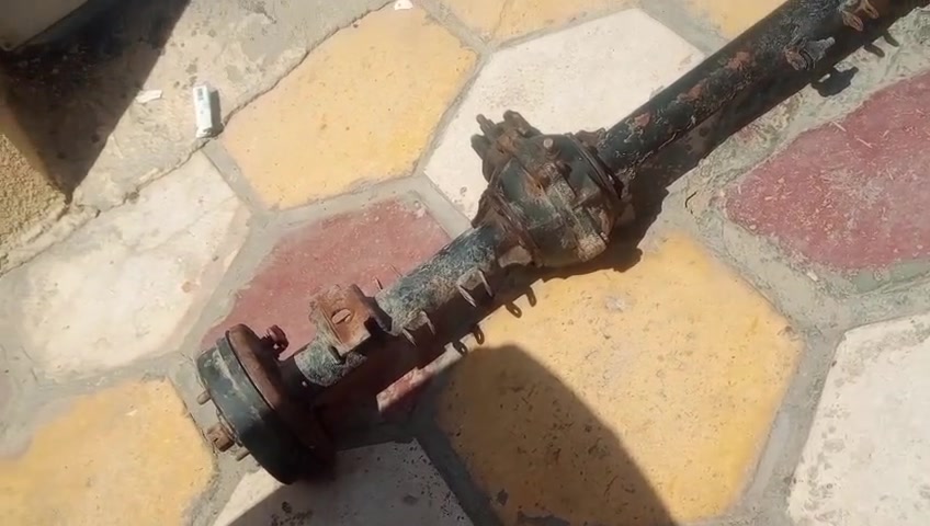 سلام عليكم اكسن ستوته قطعتين نضيف مثلل ما واضح بل فيديو مكاني ناصريه سديناويه   
***********
