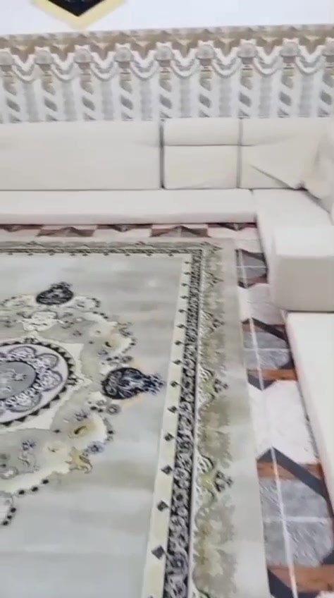 جلسة اصلية ربل مال سفوان 
السعر: ٢٠٠ وبي مجال 
الموقع: البصرة قضاء القرنه 
رقم الهاتف: ***********