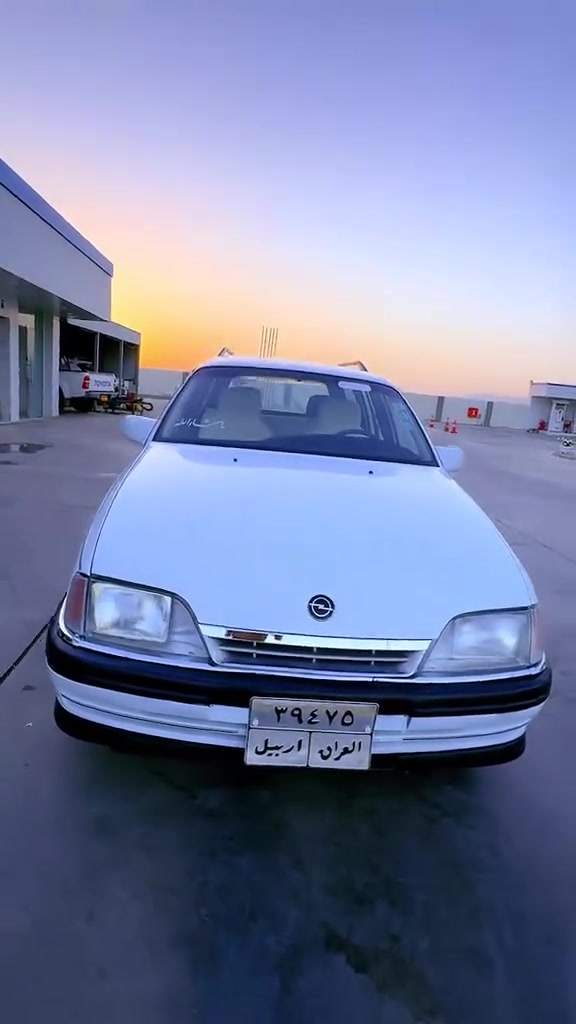 أوبل أوميغا • ماكو تفاصيل