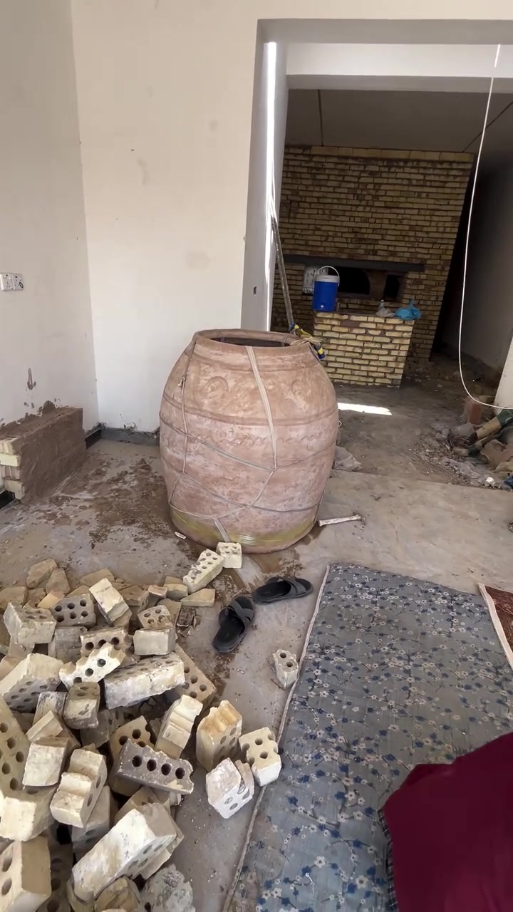 بسم الله الرحمن الرحيم 
محمد النجفي لبناء إفران الصمون والمداخن التركيه والجف قيم وتنانير الطين الطين بمواصفات عاليه الجوده للبناء والكرسته
يتميز بناء إفران الصمون بكافئه جدا عاليه من ناحيه الصفات
يتمتع بقياسات هندسيه جدا دقيقه 
الكرك ستاوا كامل مضمون 
شرط الفرن يحافظ على حراره بحيث لايوجد إصراف في الوقود 
ضمان العمل ٣٠ سنه مو بس كلام يثبت بعقد 
نعمل في جميع محافظات العراق 
***********. ***********
