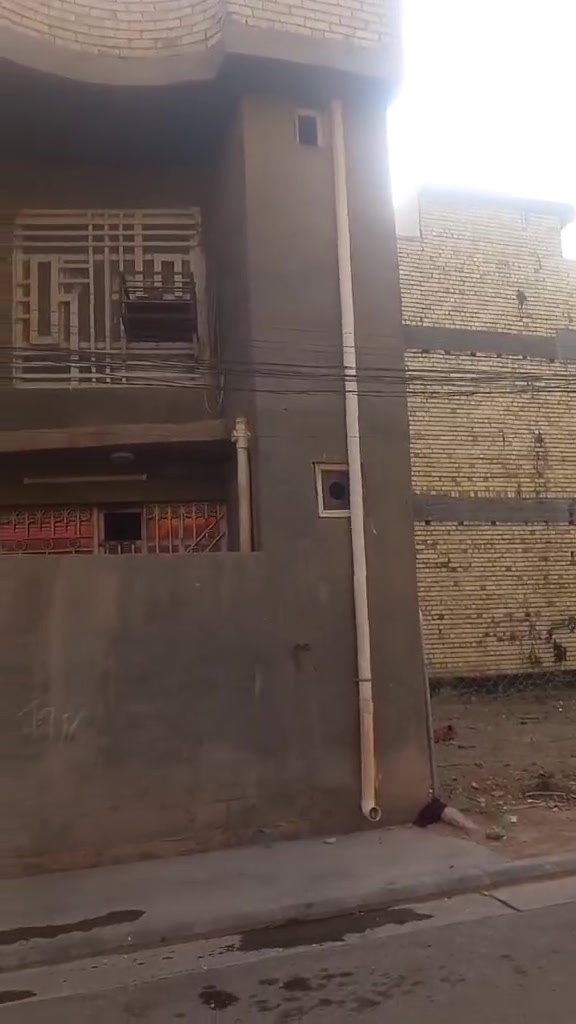 بيت للايجار ١٠٠متر طابقين طابق الاول صاله وكلدور ومطبخ وصحيات خارج وداخل الطابق الثاني ٣غرف نوم وصحيات وكلدور  للستفسار ‏‪***********‬‏//***********
