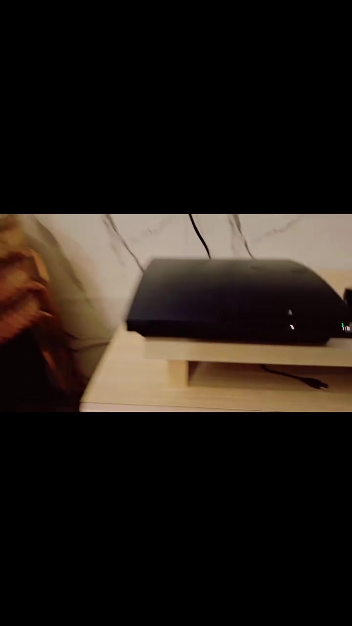 للبيع 🎮
بلايستيشن 3 (PS3) سلم
مهكر
عدد (2) يد تحكم
يحتوي على (8) ألعاب
📍 الموقع: بغداد
💰 السعر: 120 ألف دينار بي مجال
للاستفسار على الخاص.
***********  اكو توصيل
