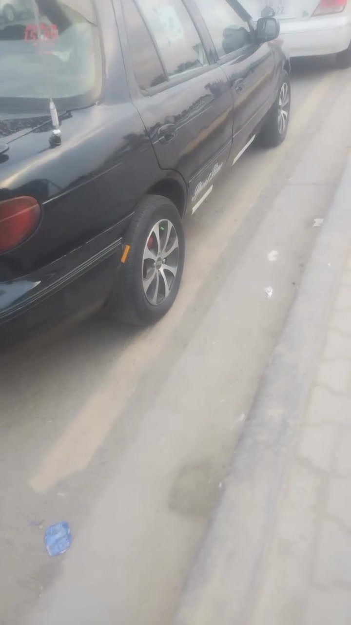 السلام عليكم سيفه موديل موديل 94 سياره مكفوله من ضربه من كص محرك وكير كفاله كهربائيت كله شغاله العنوان بغداد ابراهيم ابن علي سعره 35 ورقه وشراي يتصل ***********  ***********
