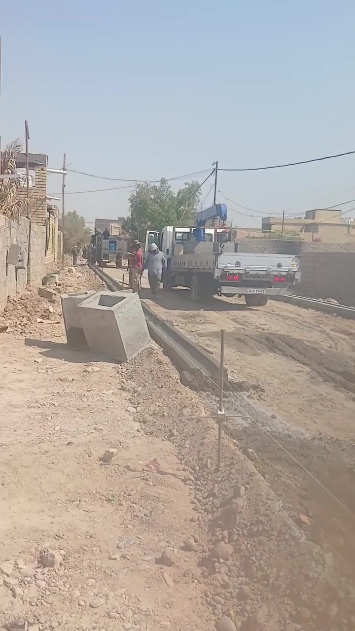 ***********٩ بغداد مدينة الصدر الحميديه القريه بالفرع مال العماره الجديده خدمات كله جديده

