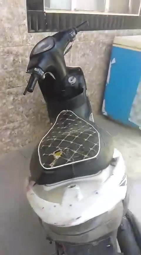سلام عليكم ماكس للبيع 
مكلف بالنشر للتواصل مع صاحب الدراجة ***********
