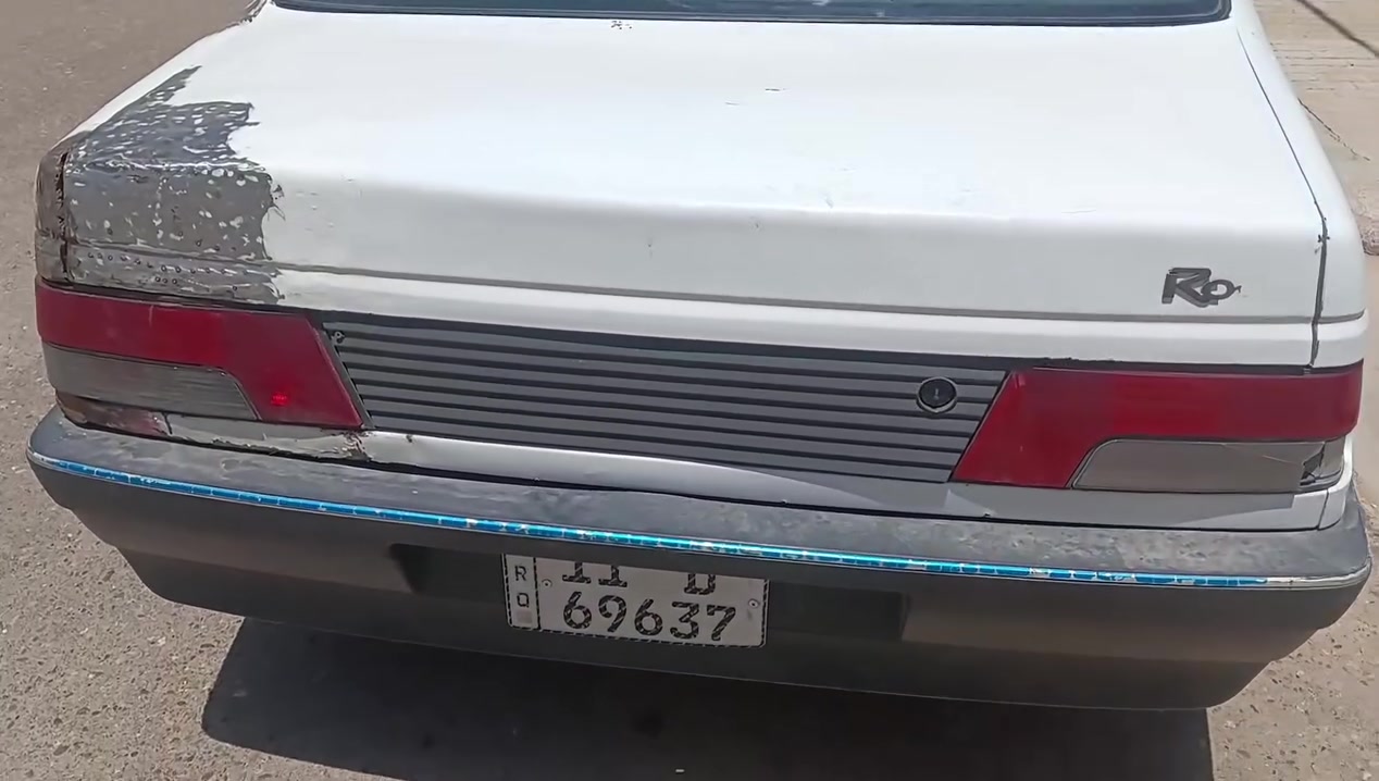 بيجو روى موديل 9.رقم بغداد دولي باسمي محورة گير ومكينة كورلا محتاجة شوي ترتيب.السعر 22ورقة الاتصال ***********
