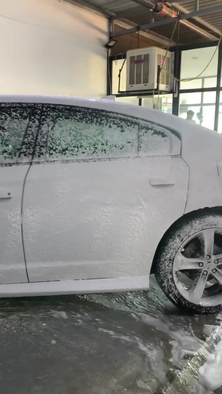 سلام عليكم

للـــبيع 

نـــوع السيــــارة : دوج _ جارجر sxt محدث GT

المـــــــوديــــــل :2018 .

لـون الســـــــيارة : ابيض . 

ألمسافة ألمقطوعة .145 الف. كيلو متر

عدد الاسطوانات : 6 سلندر . 

حجـــم المحــرك : 3600 CC

ألــــــــــــــــــوارد : أمريكي 🇺🇸 
ضررها صفحه ال من يم السايق 

رقــــم اللوحـــــة : بابل تحويل ثاني يوم. 

المـــــــــقاعــــد : جلد شامو

ألمواصفــــــــات :معروفة مواصفات sxt  كشنات تدفئة تبريد مري قلاب وي البك رادار جانبي بلمري ويل 20  كشنات خزن ميموري هواي مواصفات 

الملاحظـــــــات :  ، السيارة جاهزة بحالة جيدة  جدآ  قبل 5 ايام سويت ادامه الها 

ألســــــــعـــــــر :160  وبيها مجال . 

للأتصـــــــــــــال : _ ***********

والرزق ع الله ☺️
