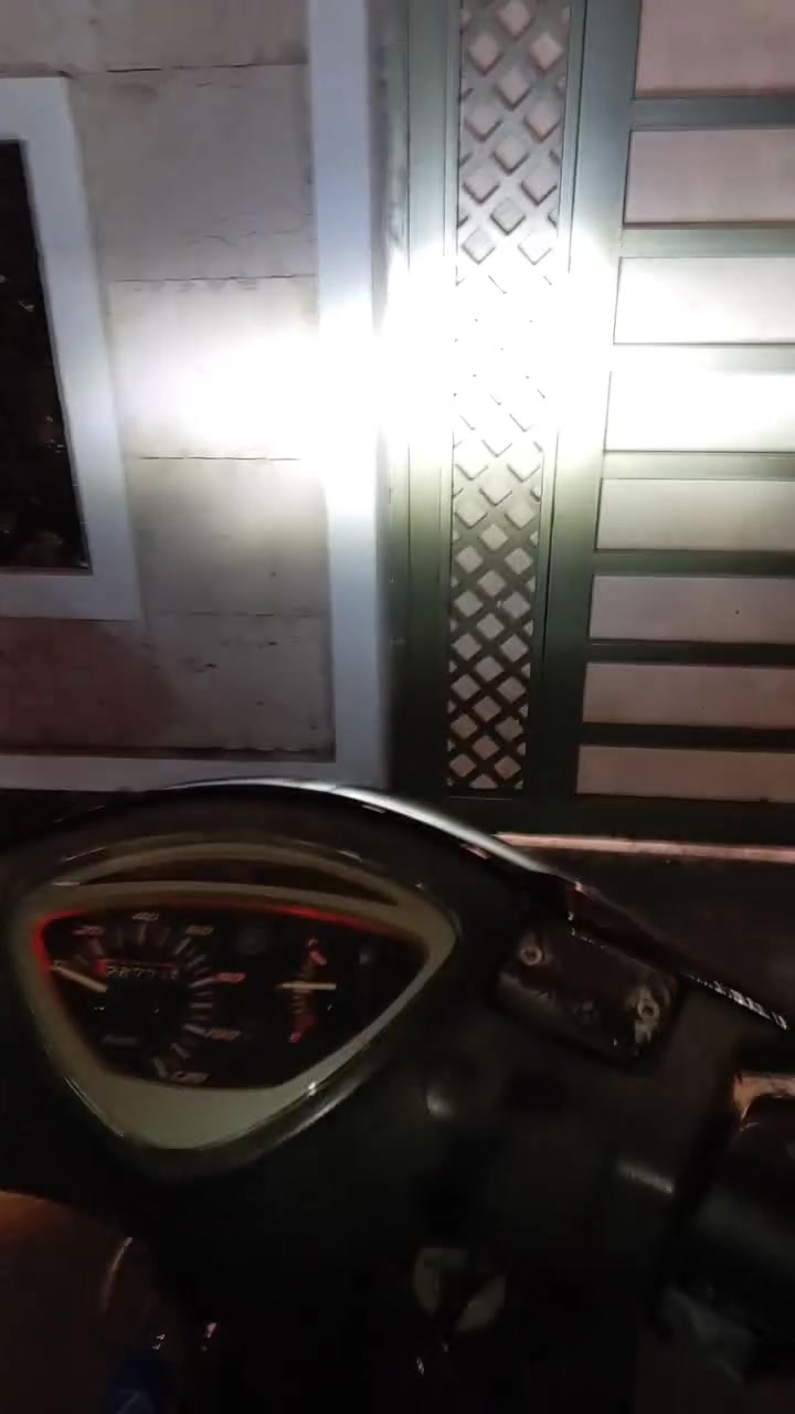السلام عليكم  دراجه ماكس عدله دراجه مال رمبه مو مال شارع مكفوله كفاله عامه بيه فراك nsy اصلي دراجه نگره بكل وقت شلعه و معدل فول و بيه لايت زنون اصلي قوي و  يدات بريك رياضي اصلي  و اشاير اربعه ولف اصليات دراحه ماشيه 28 الف  هذه رقمي بس واتساب و رصيد 
مو شراي لاتعبني ***********
جماعه ال 500 وال 600 لا تخابر
