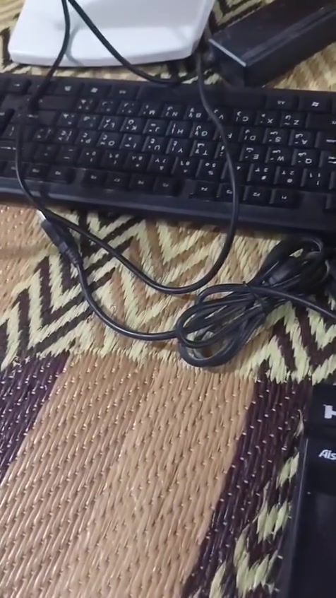 سلام عليكم جهاز كاشير نوع اوروك اسم البرنامج دكسف جهاز متكامل شاشه لمس طابعه حرارية كيبورد قارء باركود ثابت و قارء متحرك للاستفسار الاتصال ***********
