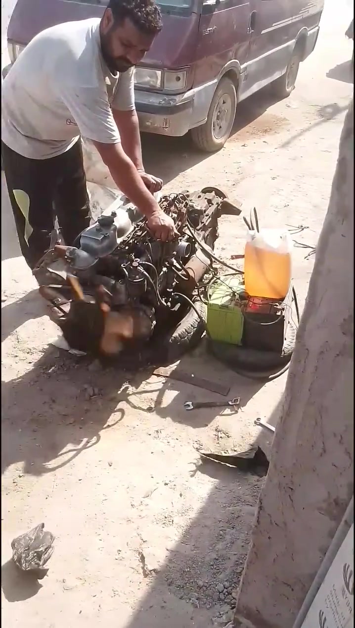 مكينه كوستر كصيف كاز بلادي مكينه نضيفه مابيهه بخار هيه وكيرهه سعرها بواحد ربع تفحص وتاخذ مكاني بغدادمدينه الصدر ***********
