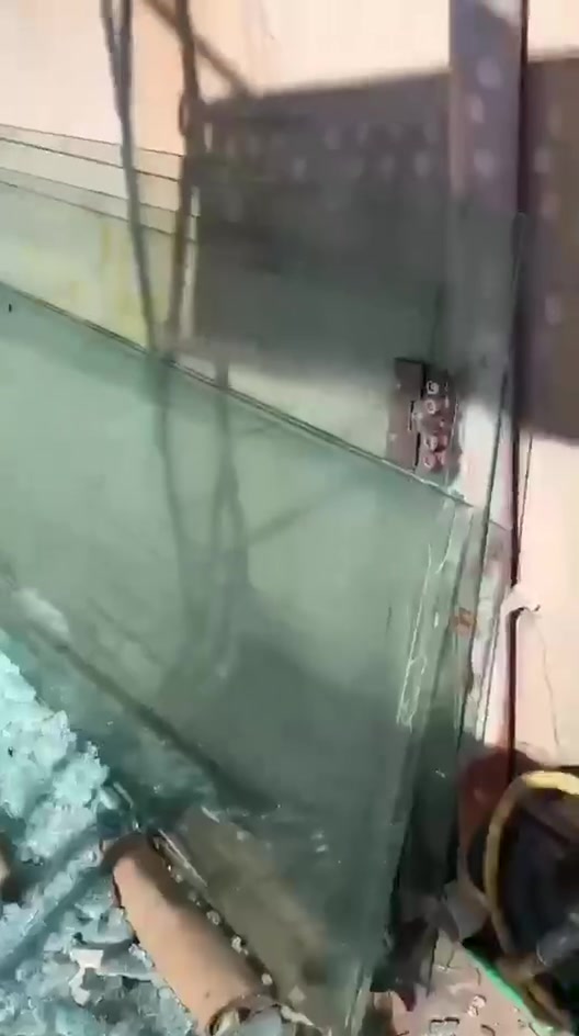 زجاج • ٤ قطع • ٣م
