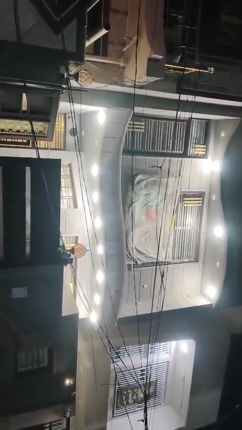 السلام عليكم يوجد لدينا بيت 125 متر طابو صرف حي الرسالة بل 25 طابقين البناء درجة اولة طابوك جمهوري البيت مطلوب اسكان 60 مليون سعر البيت الكلي 210 مليون وبي مجال ينكطع 60 من ضمن 210 مليون يعني صافي 150 مليون للاستفسار مراسلة الصفحة أو اتصال بل رقم الهاتف ***********/ ***********
