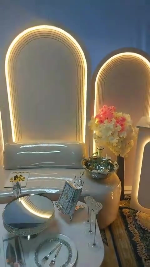 كوشات للبيع جديد 
جميع الأشكال 
للتواصل واتساب ***********
المكان بغداد
