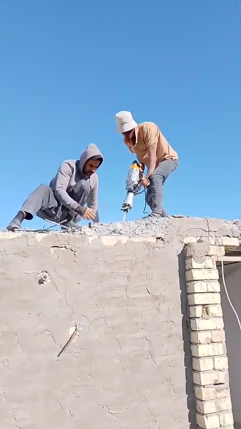 السلام عليكم كادر اختصاص تفليش تكشير حفر دفن تنضيف تدخيل سبيس قلع الكاشي بأسعار مناسبه ***********
