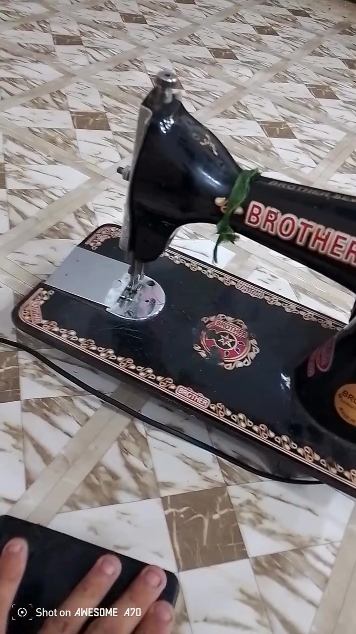 مكينه • نضيفه • بيها مجال