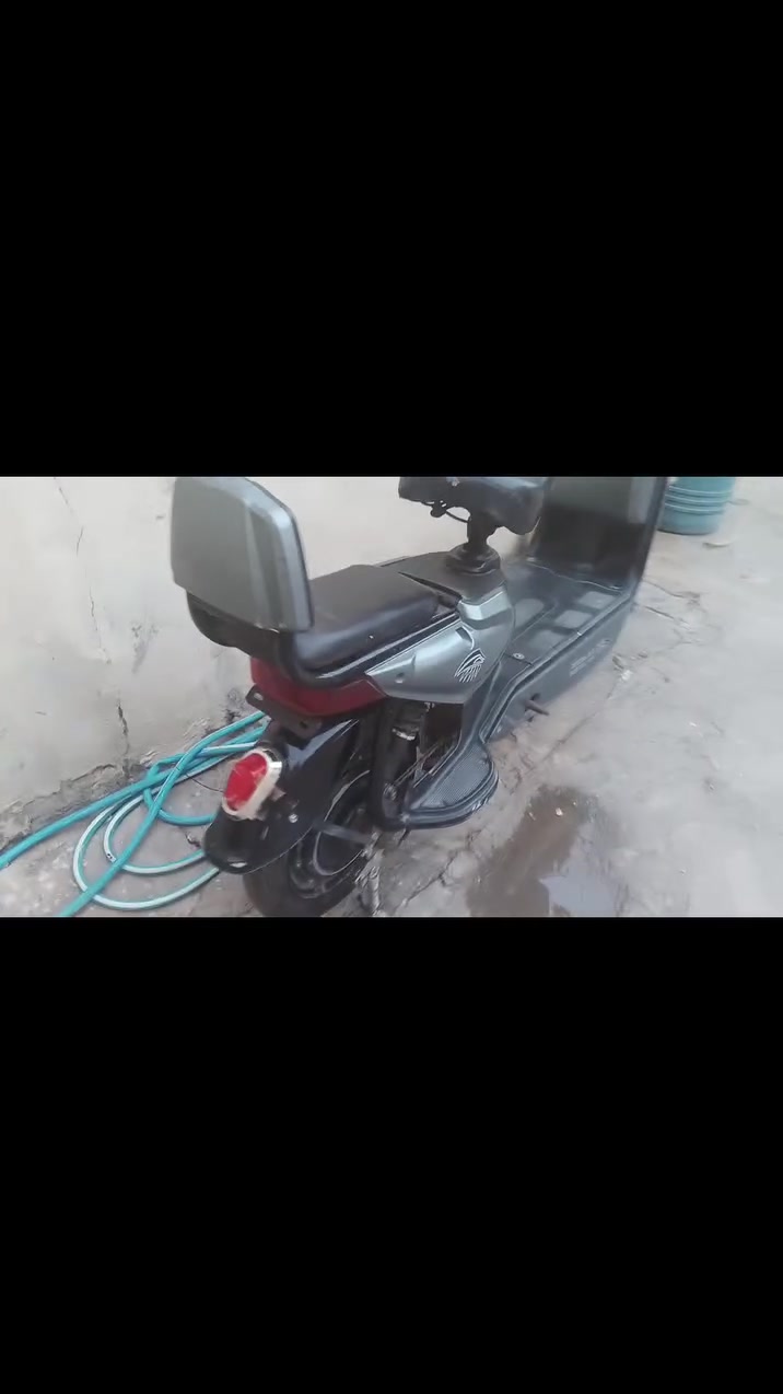 باسكيل شحن كله شرط فقط من أخلي ع كهرباء الشحن مالته يشتغل بس من افصله منل شحن كهرباء يطفئ  سبب ماعرف ابيع هيج اني سعر 125 بي مجال قليل ***********
