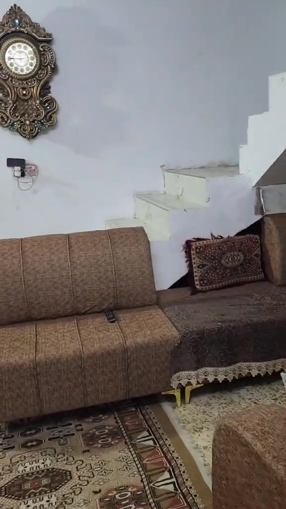 بيت للبيع طابو ملك صرف مسلح قاط مساحة 150متر 7500×20بغداد التاجي الحماميات قريب ماركة علوش غرفتين واستقبال وصالة وحولى ومطبخ وصحيات داخلية خارجية وستارة وبيتونة بناء طابوق حديث كاشي واسيراميك جاهز تم الرد خاص ***********
