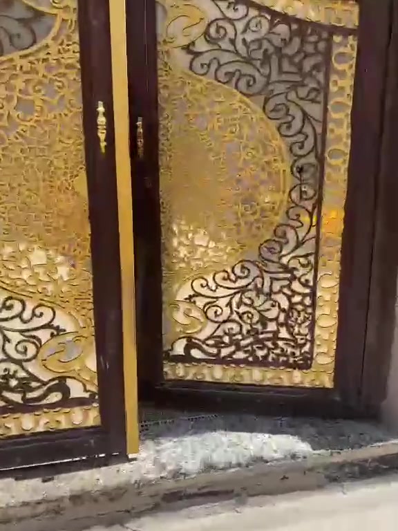 سلام عليكم بيت للبيع المساحه 100 متر البستان علي الكمال منطقة الكماليه قرب مدرسه لابتسام لاهليه 
***********
