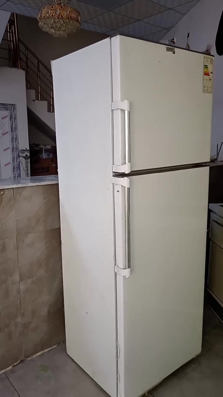 بيع سريع
ثلاجه ايكور الحجم الكبير اخت جديده
مستخدمه قليل السعر ٢٥٠ ماخذيهة ٦٥٠
الاتصال ***********
الحر سواده مدرسه حسام
