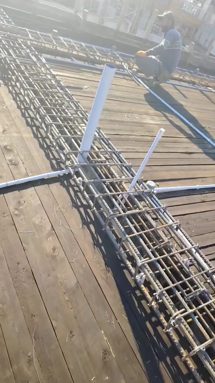 سلام عليكم جزء من اعمالنه نشتغل حسب مخططات البنايه عمل هندسي استلام مهندس عمل كافه أعمال حداده ديالئ بعقوبه ***********
