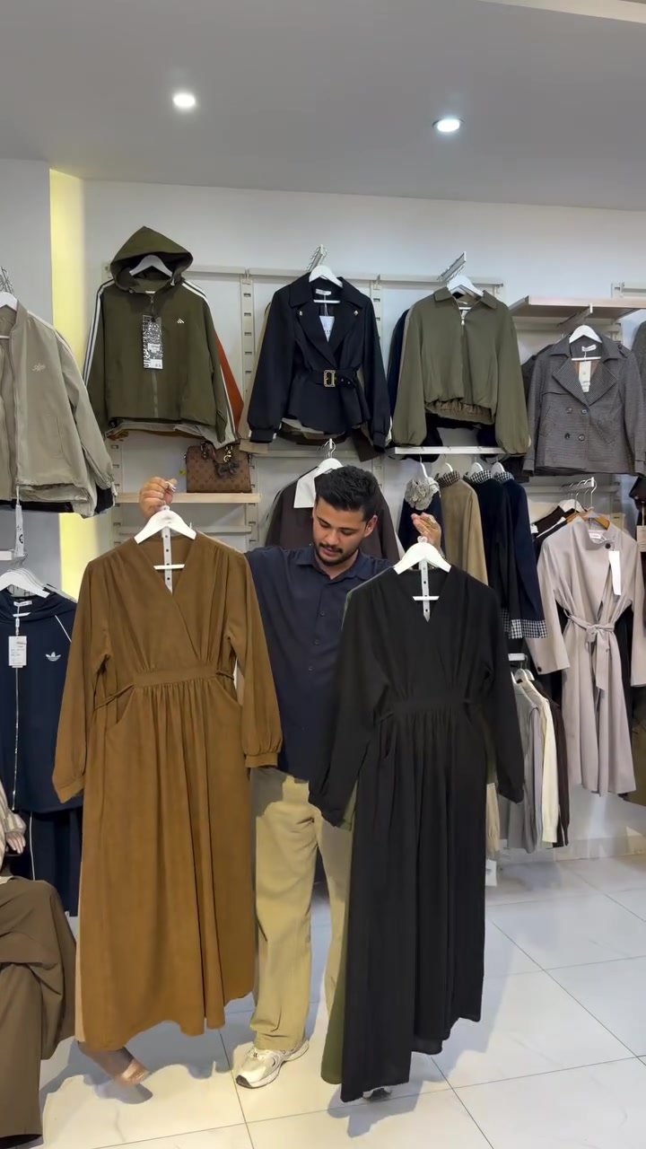 ميدي ١٣٥سم • مقاسات ٣٨-٤٤ • نيو كوليكشن