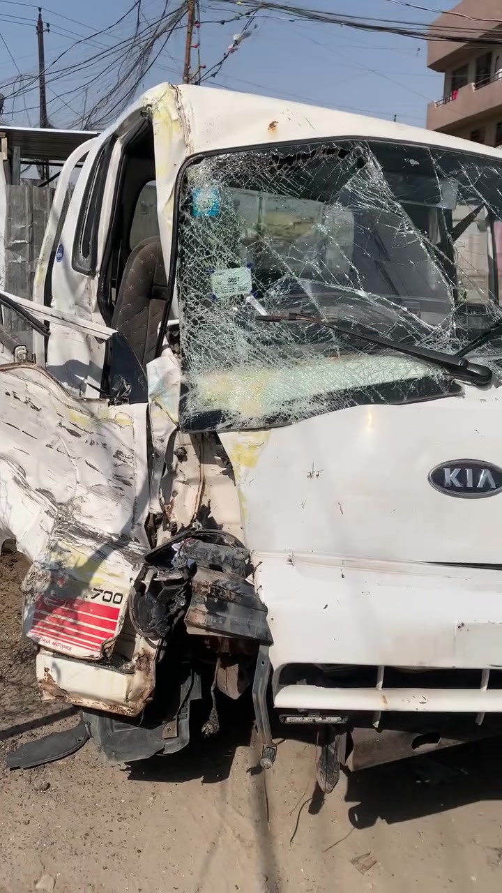 السلام عليكم كيا مديل ٢٠٠٧ مفتوح السياره بيهه حادث وحادثهه كدام عينك السياره شواصي ما بيهن شي البدي ما بي شي فقط قماره رقم بغداد انكليزي وبسمي عنوان بغداد حي ور السعر ٥٥ وبيهه مجال الطيبين ***********
