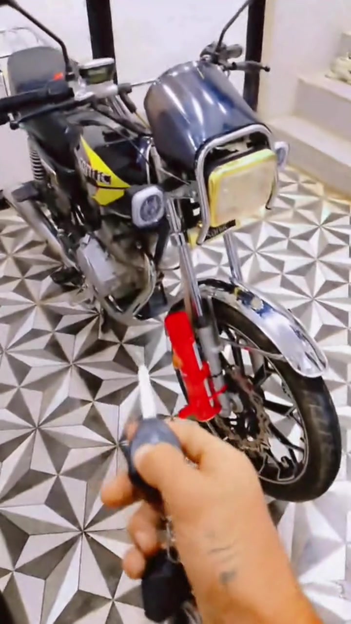 🔴 دراجه 🔴
عنوان الدراجه موصل ايسر حي سومر 📍

✔️دراجه رقم النجف  لوحات 

   ✔️سنويه  بسمي  لوحات انكليزي 

✔️ دهن ابدله  امزويل 1/1 درجه الأولى 

✔️موديل 2023

✔️كهربائيات كلها شغاله فول الفول

✔️مابيه اي نقص دراجه مرتبه

✔️ماطور جاهزه
گزوز اصلي 

✔️السعر مليون 700
بي مجال شي بصيط

للتواصل عل ارقام  واتساب موجود مازنجر موجود
 اهل القساط مابيع لا مده ولا مقدمة 

        مع تحياتي للجميع 

اتصال 📞 ***********
