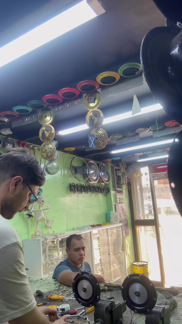 ايراني اعمى ضمان مفتوح
توصيل الكل العراق موجود 
***********
