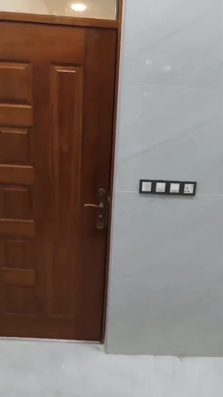 بيت الايجار في منطقه حي الرسول غرفتين وصاله ومطبخ وصحيات داخليه خارجيه مناور 2 ستقبال طارمه حديث غير مسكون 
‏‪***********‬‏ يجاره 500 قفل 
https://chat.whatsapp.com/IRn7zMUoIddHLe6tiKNQvQ?s=sw&p=a&ilr=0
