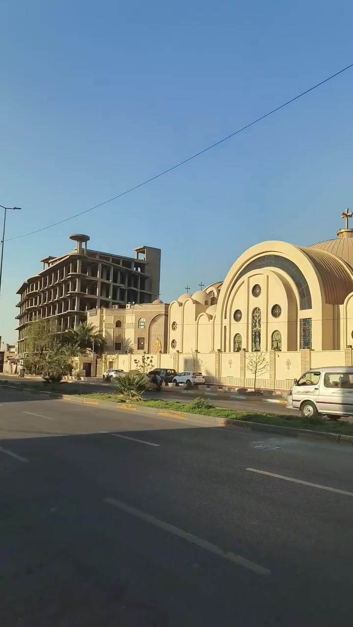 السلام عليكم 
تعلن ادارة بناية وردة الغدير عن وجود شقق سكنيه فارغ ومؤثث وشقق لشركات مسجلة البناية مجهزة بأحدث انظمة المراقبة ومصاعد عدد اثنين وحرس ومجهزة بل كهرباء والانترنت على مدار الساعة والاسعار مناسبة 
للاستفسار الاتصال ***********او زورونا موقعنا بغداد الغدير مقابل كنيسة الاقباط الشارع العام
