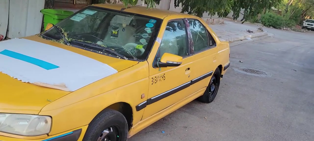 السلام عليكم بيجو بارص مديل 15  كير ومكينه مكفولات حداديه نضيفه 80 رقمها قادسيه ورعيها بل ديوانيه ويريد مداور عليها هيئه 170 مكاني كربلاء ***********
