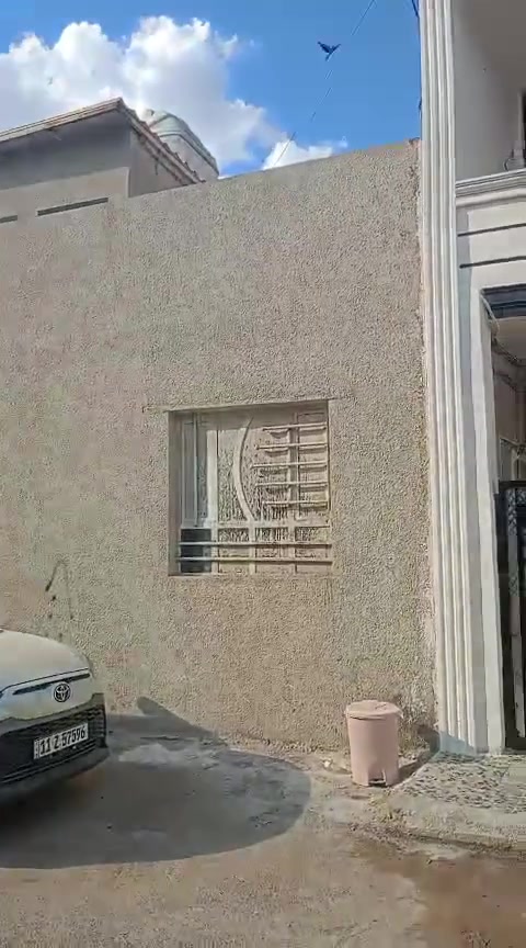 للبيع مشتمل مساحه ٥٠ متر طابو زراعي سند ٢٥ منطقة البلديات ضياء الحلفي خلف جامع كاظم الفضلي السعر ٩٠ وبيه مجال بسيط للشراي حاليا مائجر ٤٠٠ الف للإستفسار مع مكتب المستقبل للعقار ***********خلف مطعم الهلالي
