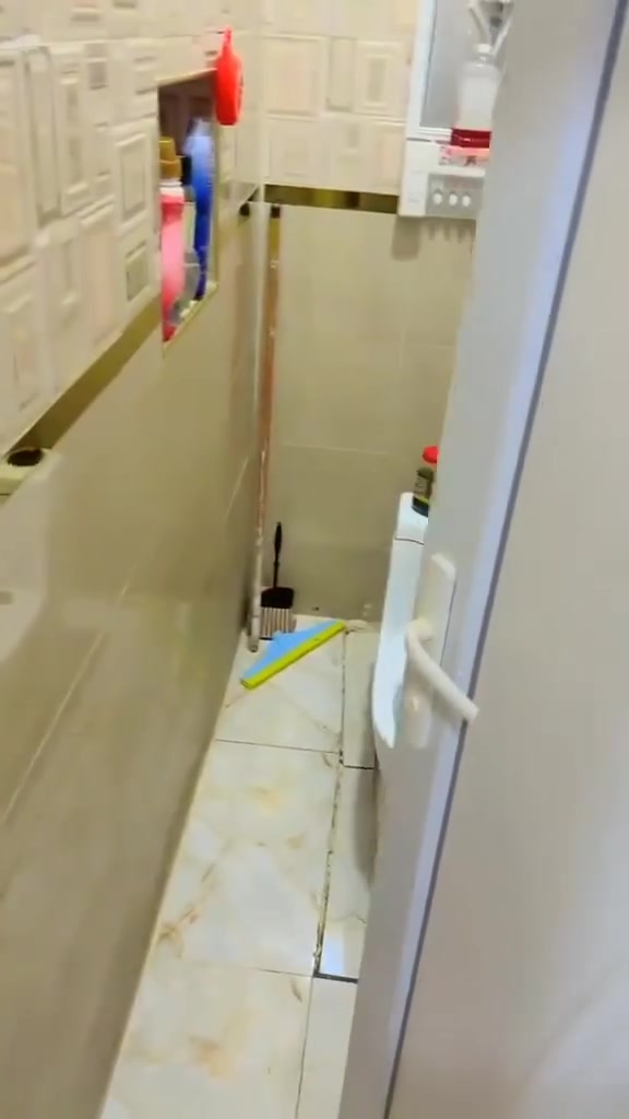 بيت للبيع
🔥 فرصة ذهبية 🔥
🏠 70م زراعي | طابقين | زيرو جديد
📍 خط النفط قرب الشهداء
💰 مقدمة 35 | شهري 500
💵 نقد 60 | قسط 65
📞 ***********
