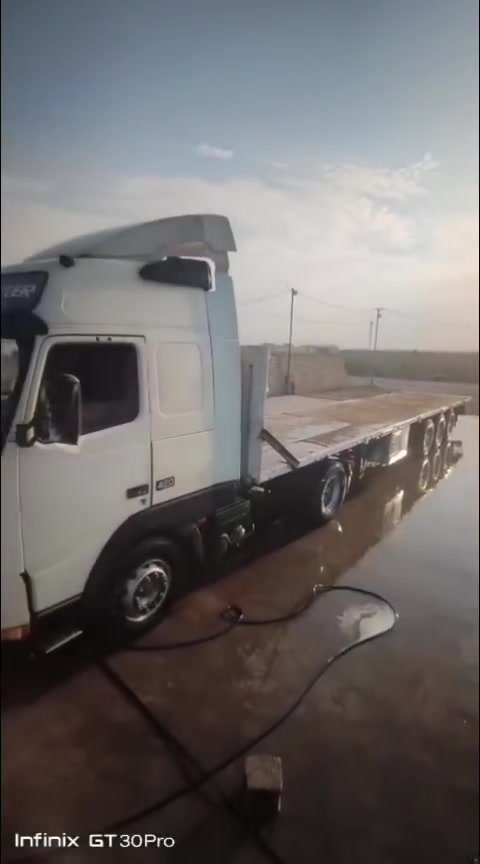 فالفو ٢٠٠١ • نظيفة • ٣ دناكير