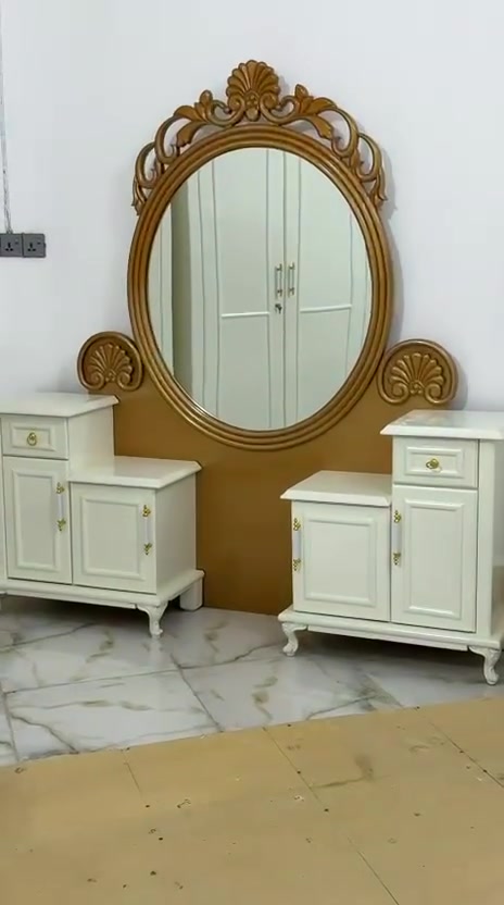 غرفه للبيع عراقيه عله شكل تركي جديده بعدها بحيلها قماش ما مخلين بيها تواصل واتساب ***********
