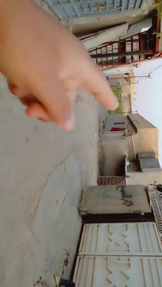 السلام عليكم بيت للبيع المساحة 130متر
زراعي بيت سيد موله 
الرقم الهاتف ‏‪***********‬‏
