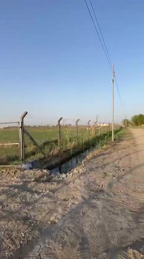 السلام عليكم للبيع 12 دونم طابو زراعي سند 25 مفوض بالطابو يعني ثاني يوم فتح بيان الاراض شوفة عينكم جداً ممتازه وموقعها كلش حلو متوفر بيها كل الخدمات ترهم سكن مزارع استثمار العنوان التاجي منطقة الشيخ عامر مقابيل سبع البور على ذراع دجله اي استفسار الاتصال بالرقم ***********
