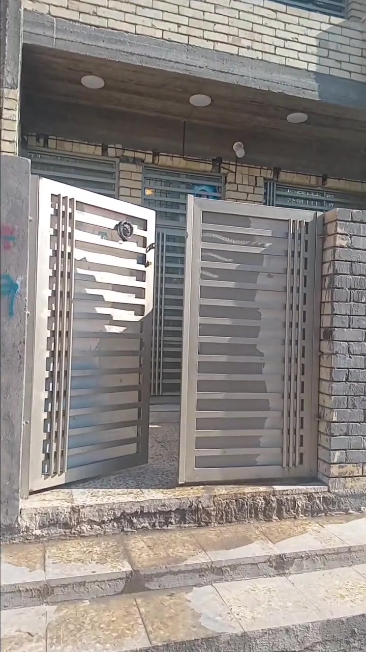 السلام عاليكم مشتمل ١٠٠ متر بالحسينه منطقت الجريخي كامله كافت خدمات قاط ونص بناء جديد ***********
