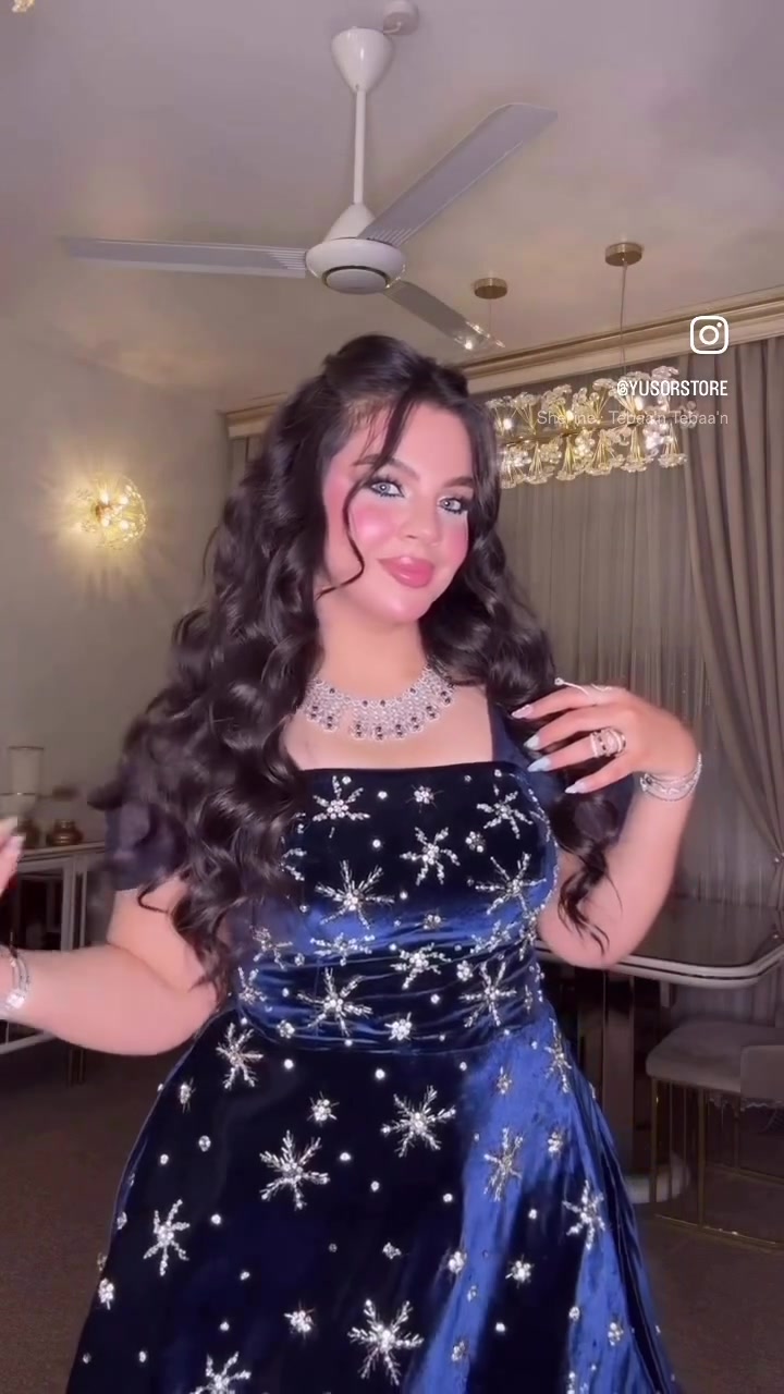 متوفرة البدلة للايجار البدله تصميم @rimahautecouture  للحجز والقياس تفضلو بزيارة البوتيك موقعنا حي الجامعه شارع الربيع فرع جامع ملا حويش
