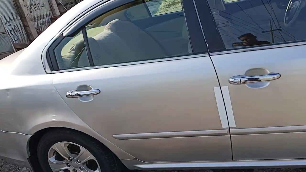 السلام عليكم سياره للبيع نظيفه السياره تبريد شغال عنده ظرف واريد ابي عنها فقط بيع/***********
