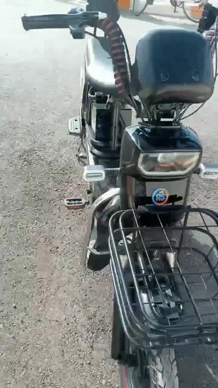دراجة كهربائية • سعر مناسب • للبيع