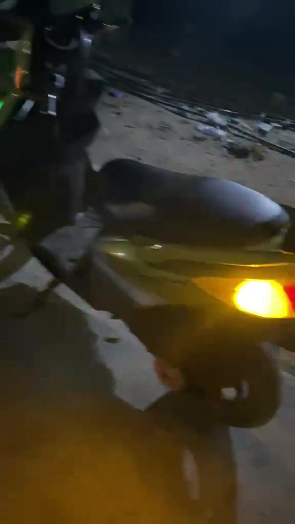سلام عليكم درجه سكنس فحل نوزل ادمه جديده مكينه خرسه نكره سلف نوزل مال تي ماكس وفيت بم مال تي ماكس كلجات السعر ب800 واقبل مروس جبالي او جيتي ار  وفحل نضيف بدون نطايح ❤️ العنوان قرب مقهى البيروتي ***********
