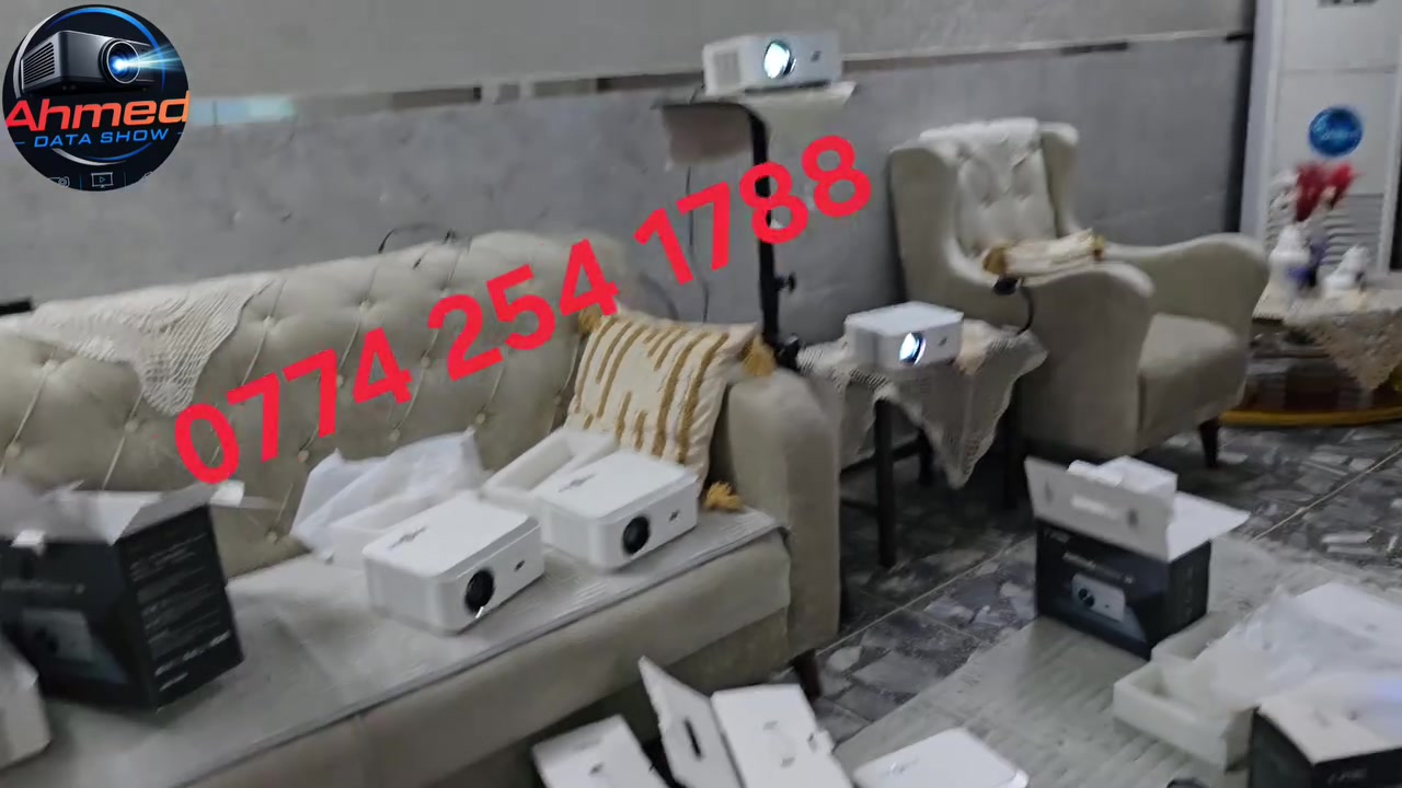 تحيه خاصه الى الزبائن الكرام اللذين استلمو اجهزه الداتا شو وان شاء الله انكون عند حسن ظن الجميع ومن الله التوفيق

نص مكتوب في الصور:
- الأحد، ١٤ يونيو ١:٣٨ ص +971 55 26... ١:٣٣ ص الف عافيه روعه ١:٣٣ ص *********** ١:٣٤ ص ٠:١٦ لقد حذفت أنت هذه الرسالة ١:٣٤ ص عاشت ايدك انت ١:٣٤ ص مراسلة