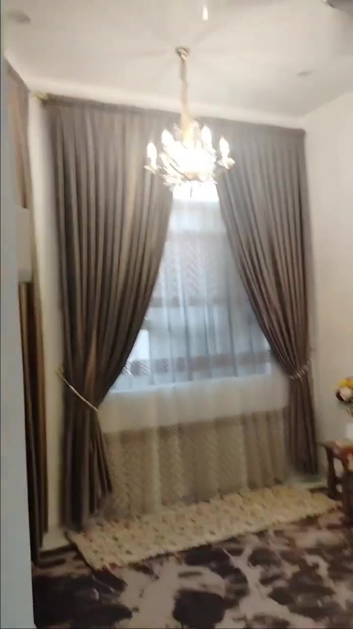 السلام عليكم 
مشتمل للبيع 100متر طولاني في منطقه عميشه قطاع الخاجيه 
طابق واحد بناء حديث 2025عرض الشارع 12متر بصف ركن الفرع الأول من شارع 20قريب على شارع 40مطلوب إسكان 50 للاستفسار ***********
