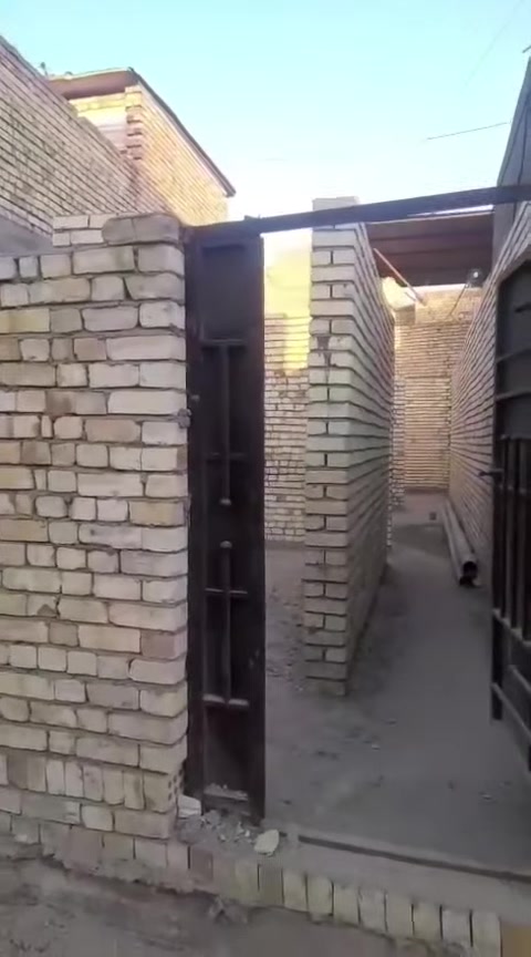 سلام عليكم قطعه دار للبيع
المساحه 85 متر هيكل فقط

طابقين الطابق لاول غرفه نوم واستفبال وباقي الخدما

 طابو زراعي سند 25 

موقع البلديات ضياء الحلفي  

للاستفسار الاتصال

***********
